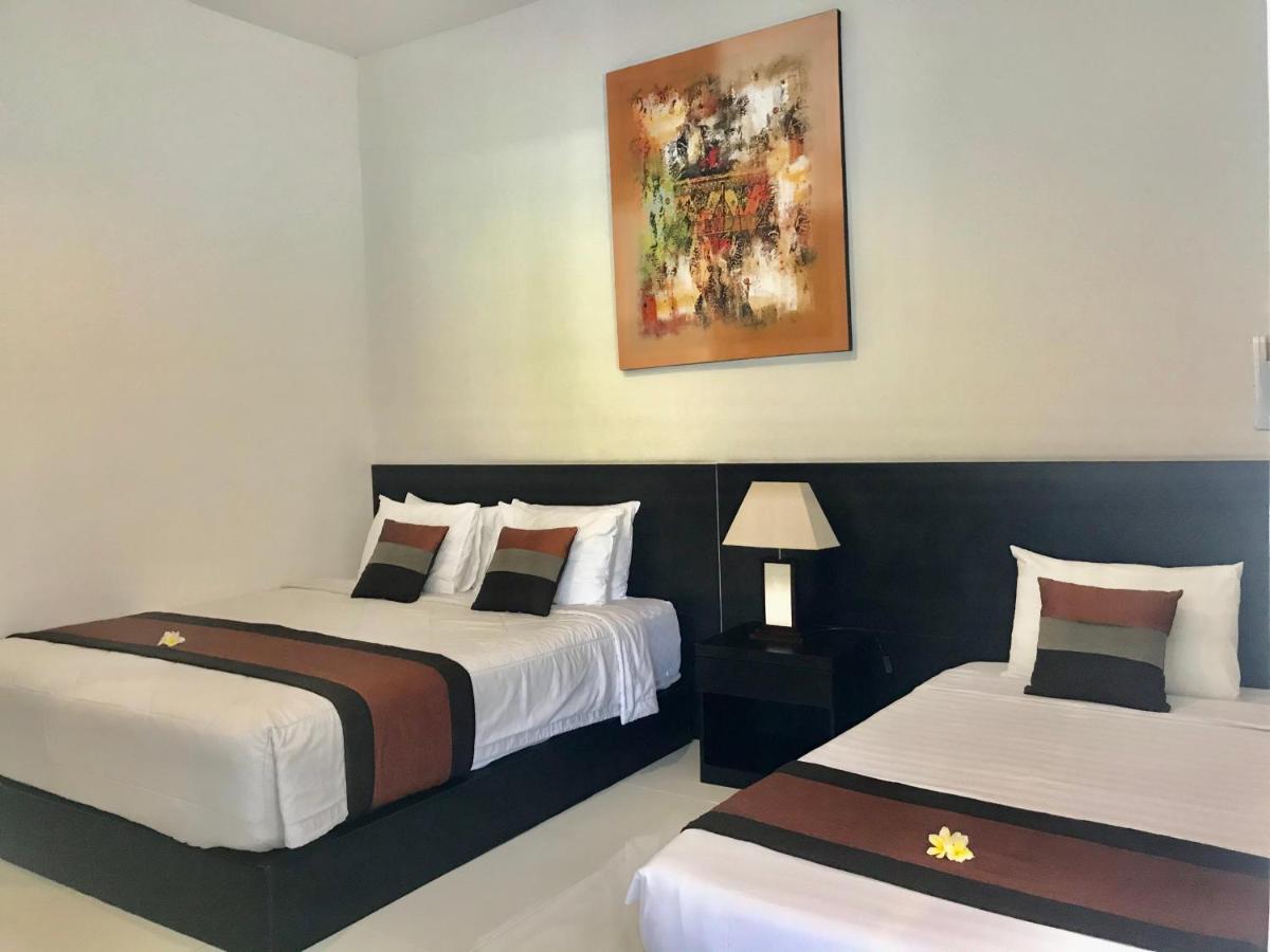 The Celuk Homestay Jimbaran Εξωτερικό φωτογραφία