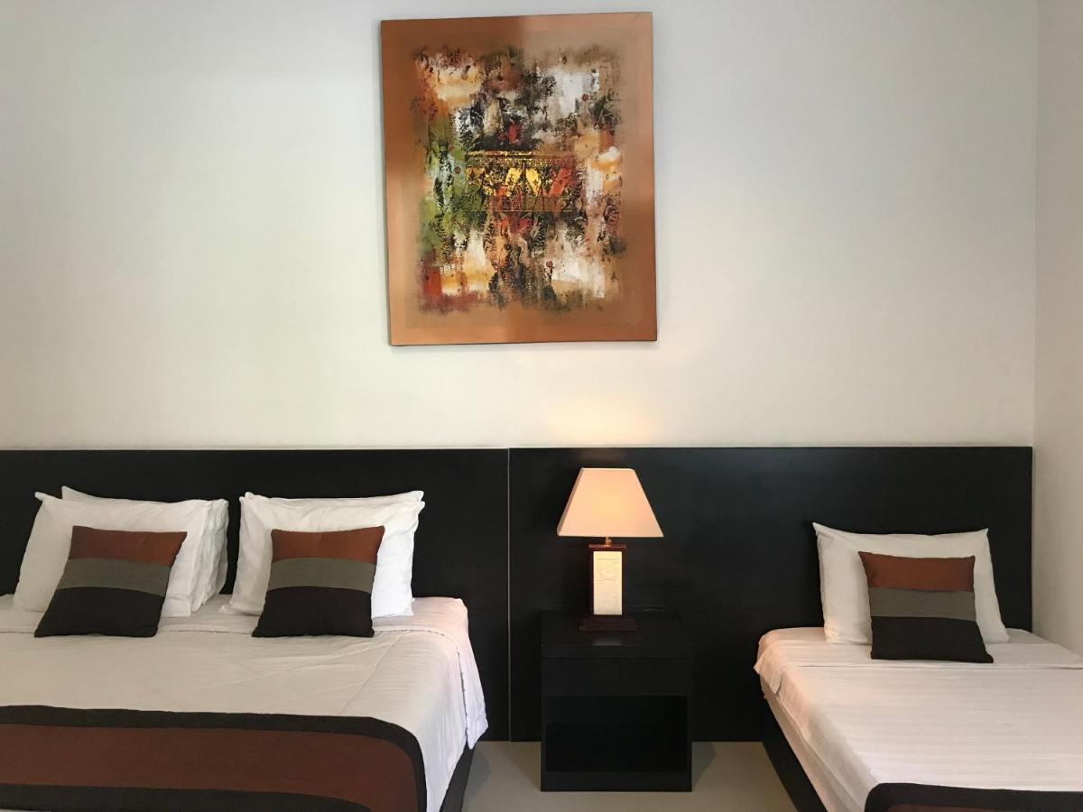 The Celuk Homestay Jimbaran Εξωτερικό φωτογραφία
