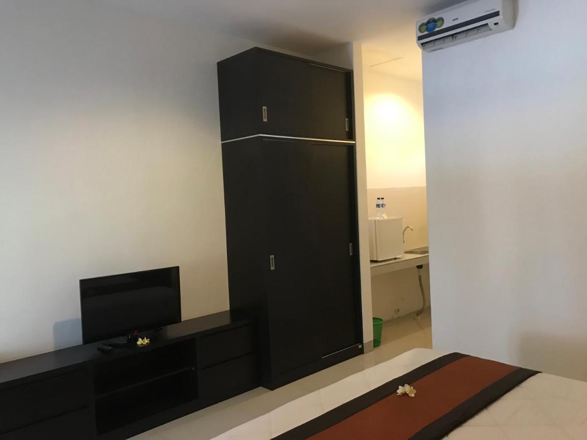 The Celuk Homestay Jimbaran Εξωτερικό φωτογραφία