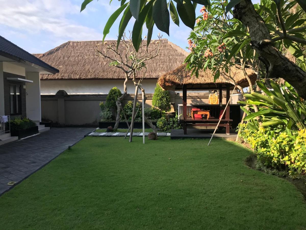 The Celuk Homestay Jimbaran Εξωτερικό φωτογραφία