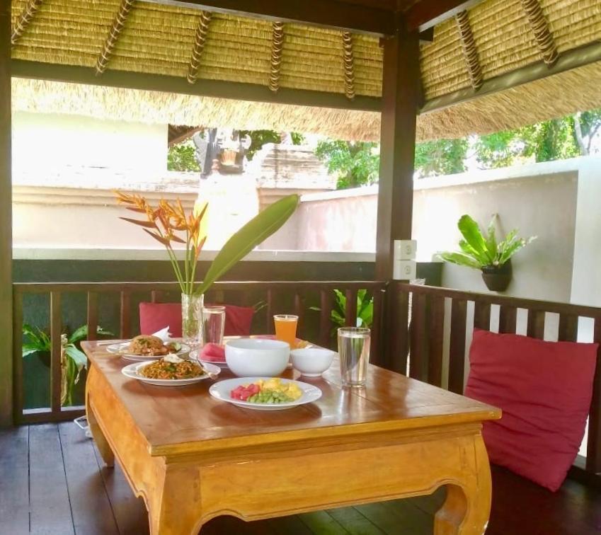 The Celuk Homestay Jimbaran Εξωτερικό φωτογραφία